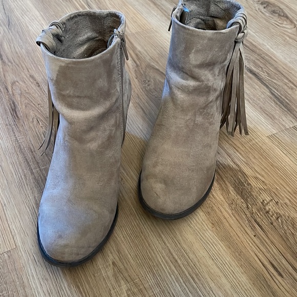 Justfab booties - Picture 2 of 5